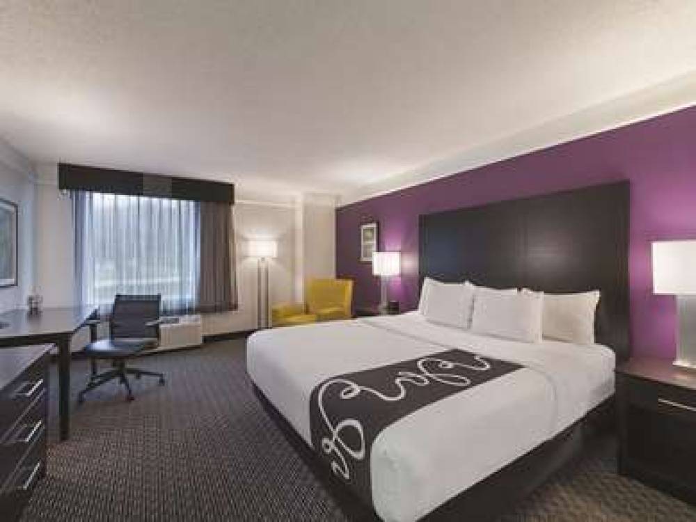 La Quinta Inn & Suites Round Rock South 10