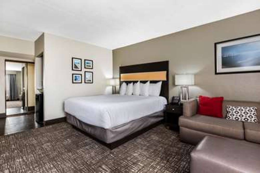 La Quinta Inn & Suites San Diego Mission Bay 9