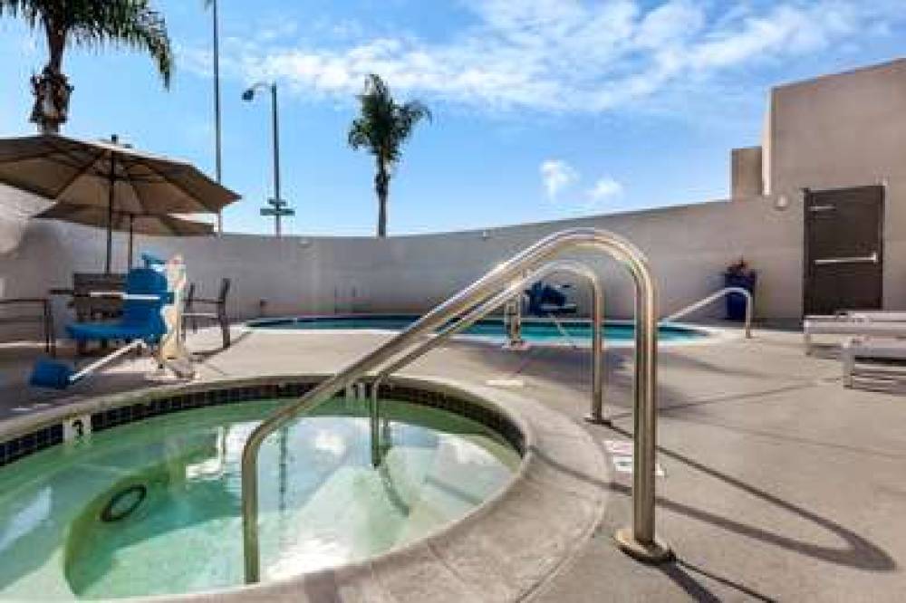 La Quinta Inn & Suites San Diego Mission Bay 5