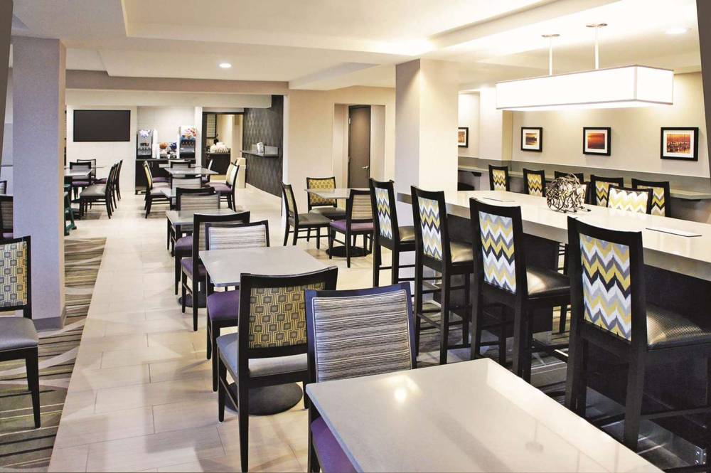 MISSION VIEW INN AND SUITES 7