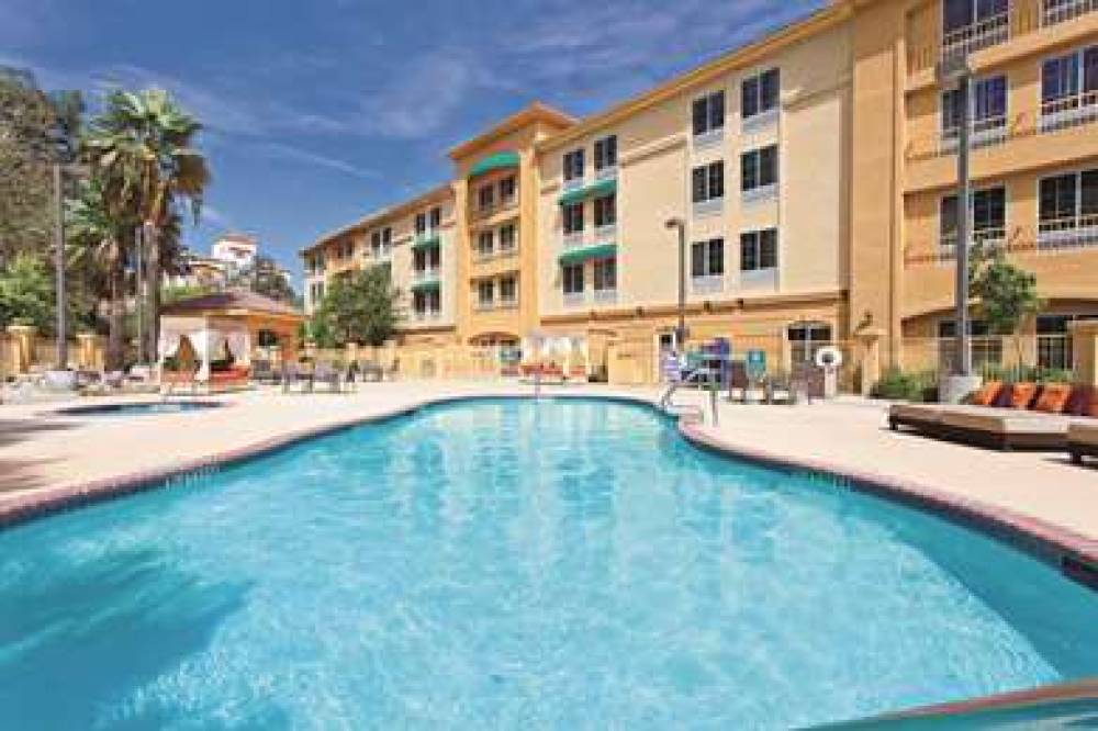 La Quinta Inn & Suites Santa Clarita - Valencia 6