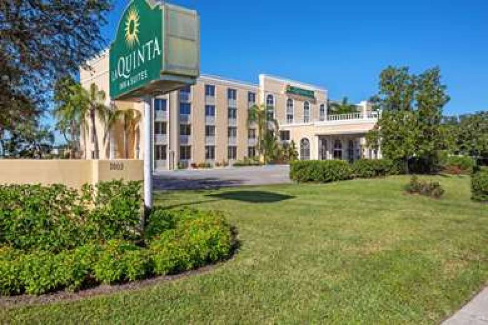 La Quinta Inn & Suites Sarasota Downtown 3