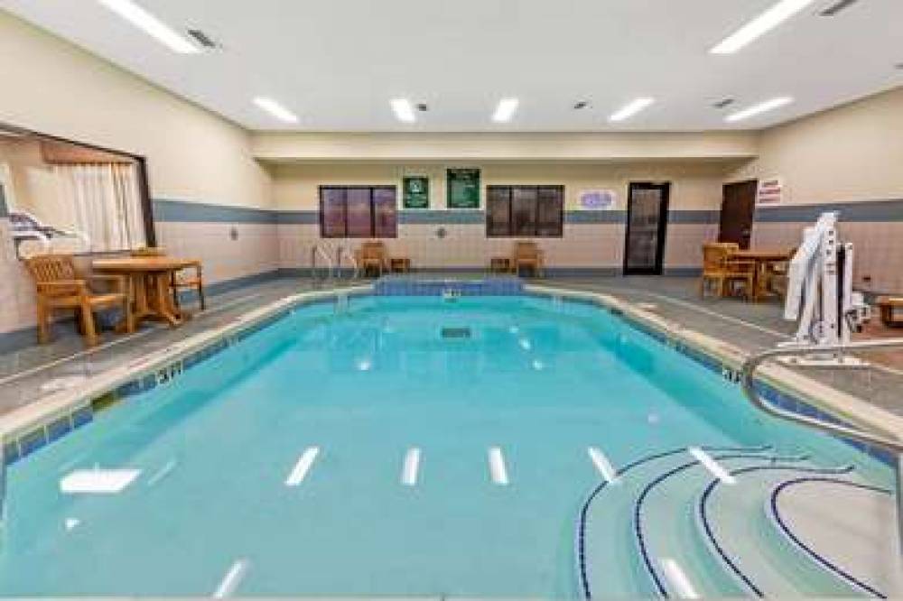 La Quinta Inn & Suites South Bend 8