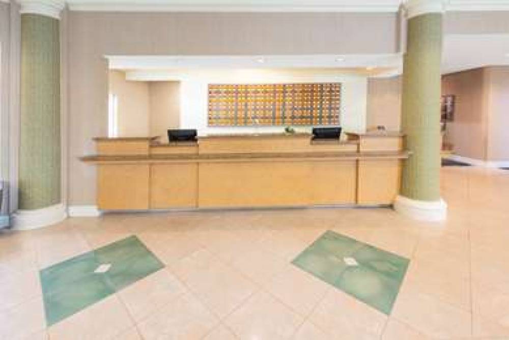 La Quinta Inn & Suites Tampa Brandon Regency Park 6