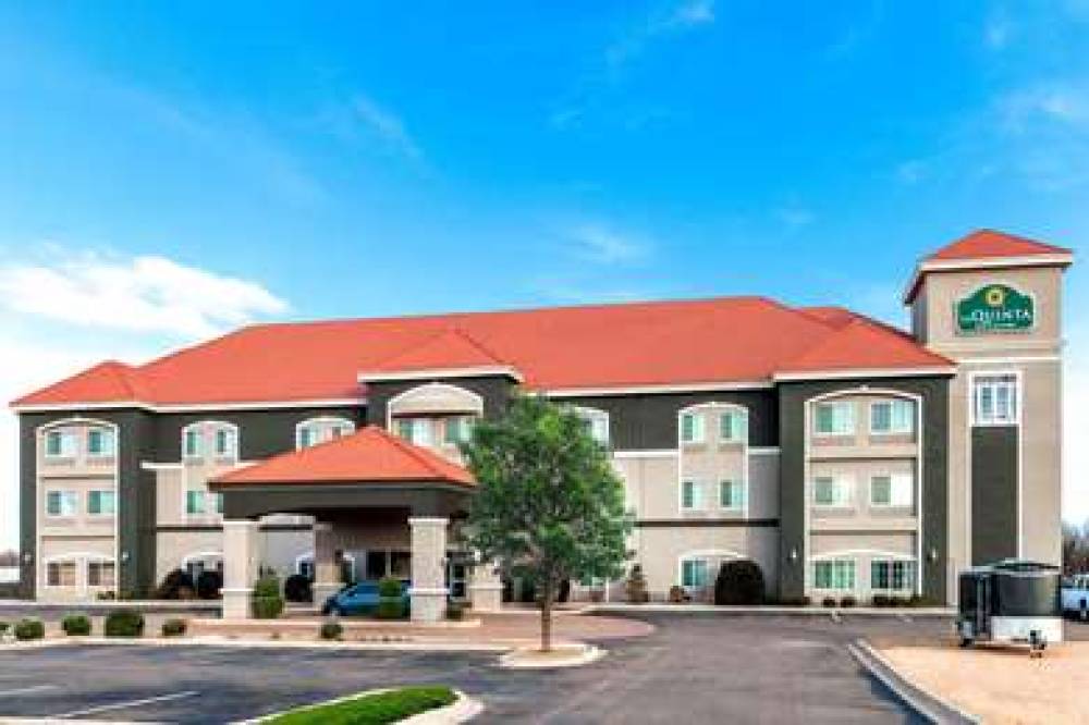 La Quinta Inn & Suites Tucumcari 1