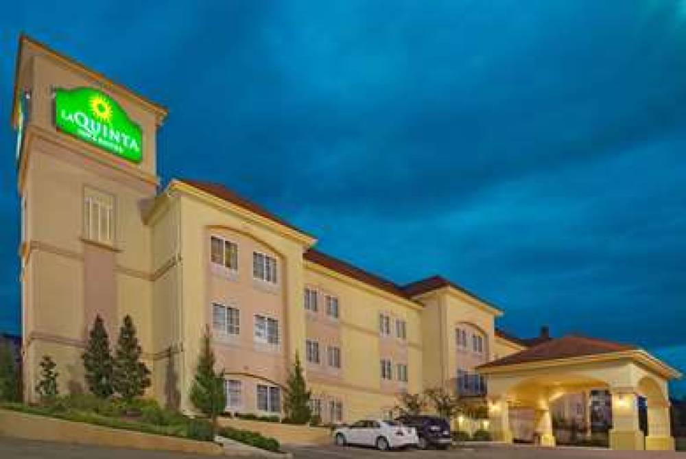 La Quinta Inn & Suites Vicksburg 1