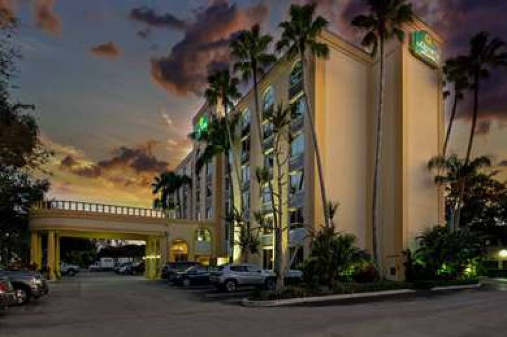 La Quinta Inn & Suites West Palm Beach I-95 3