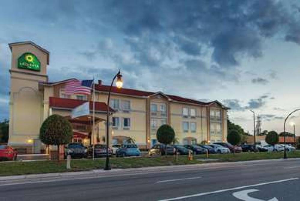 La Quinta Inn Tampa South 3