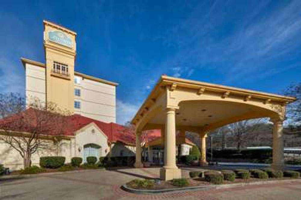 LA QUINTA INNSTS GREENVILLE HAYWOOD 3