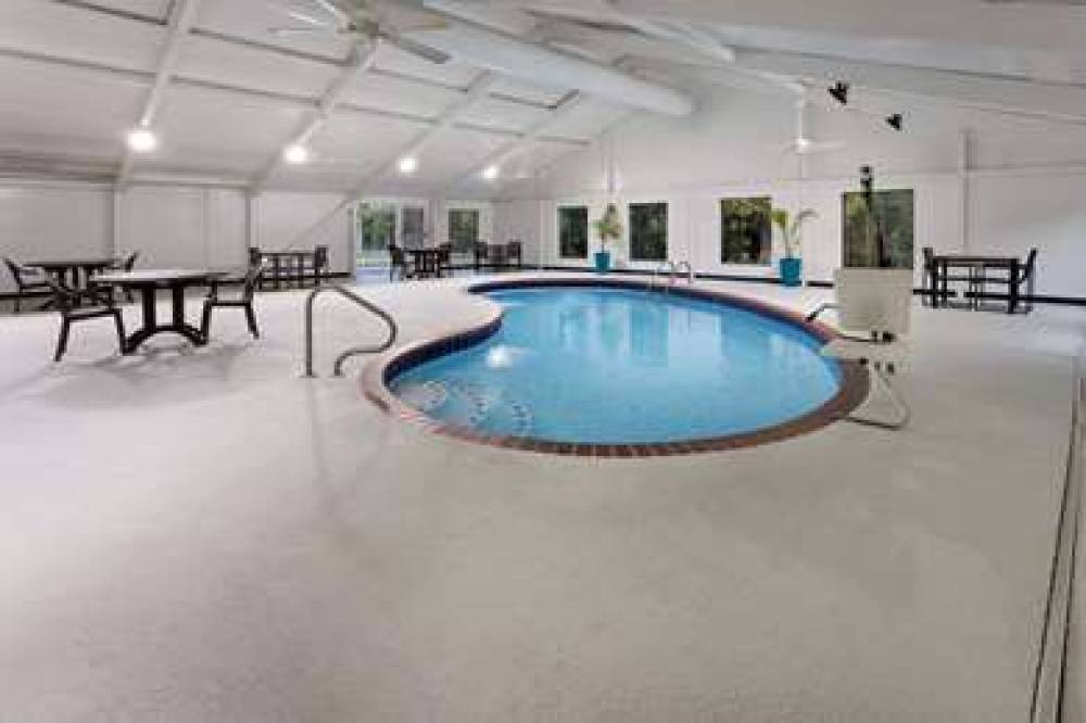 LA QUINTA MEMPHIS I 240 8