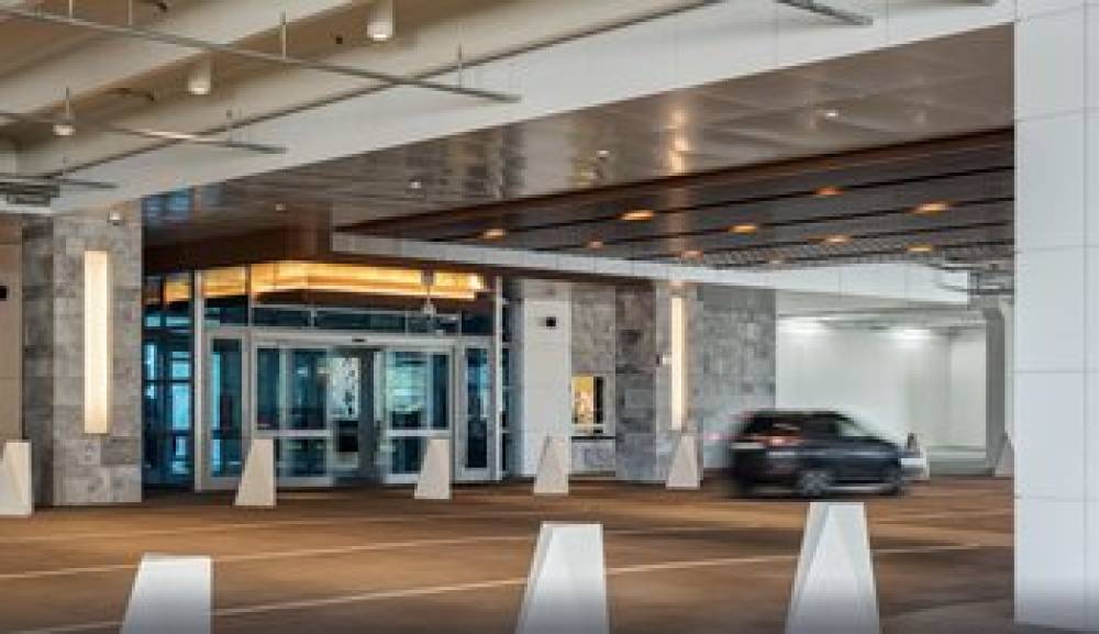 LANDING HOTEL AT RIVERS CASINO 8