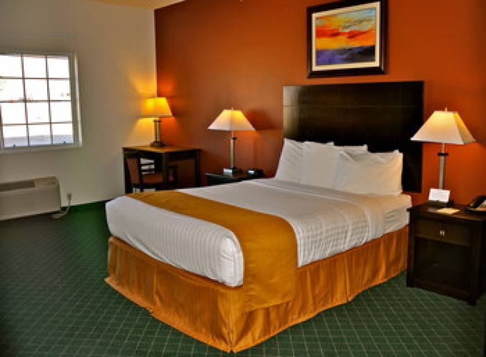 LANDMARK INN FORT IRWIN 7