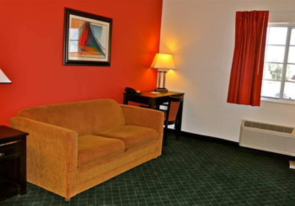LANDMARK INN FORT IRWIN 5