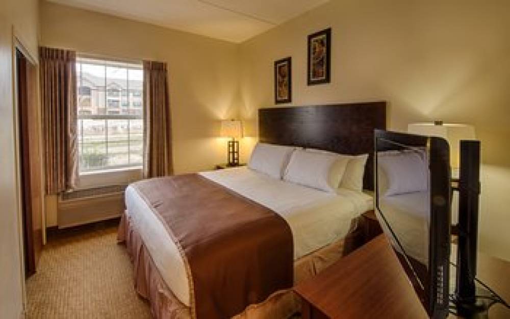 Landmark Inn Ft. Bragg 1