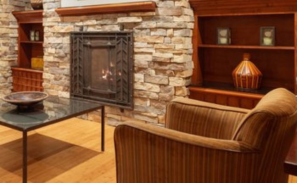 LARKSPUR LANDING MILPITAS 5