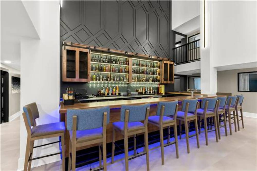 LATITUDE SUITES TINTON FALLS 2