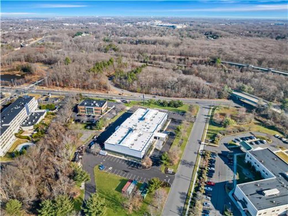 LATITUDE SUITES TINTON FALLS 4