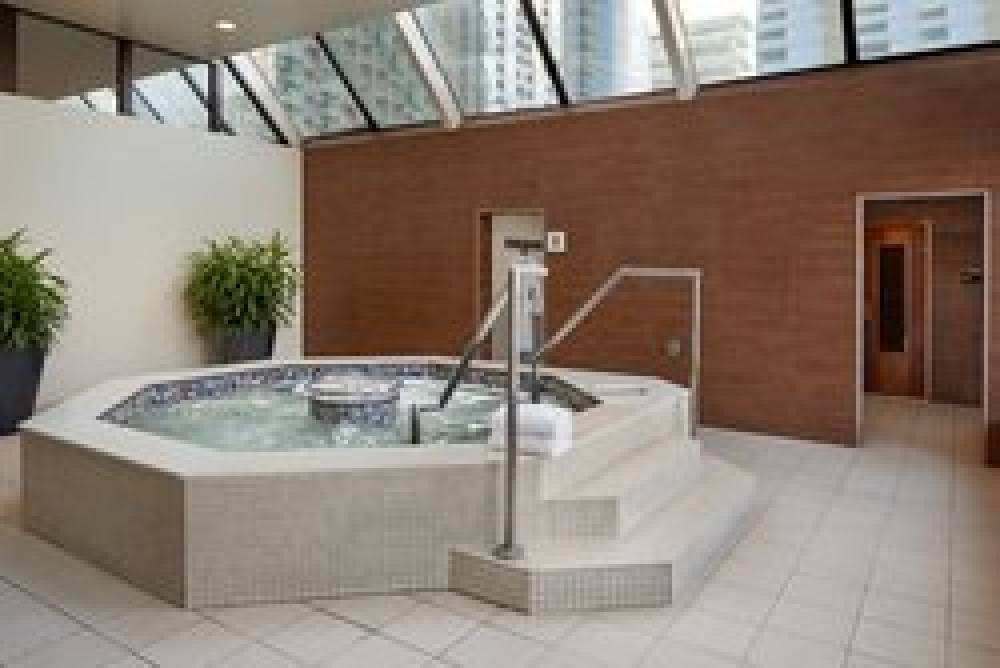 Le Centre Sheraton Montreal Hotel 8