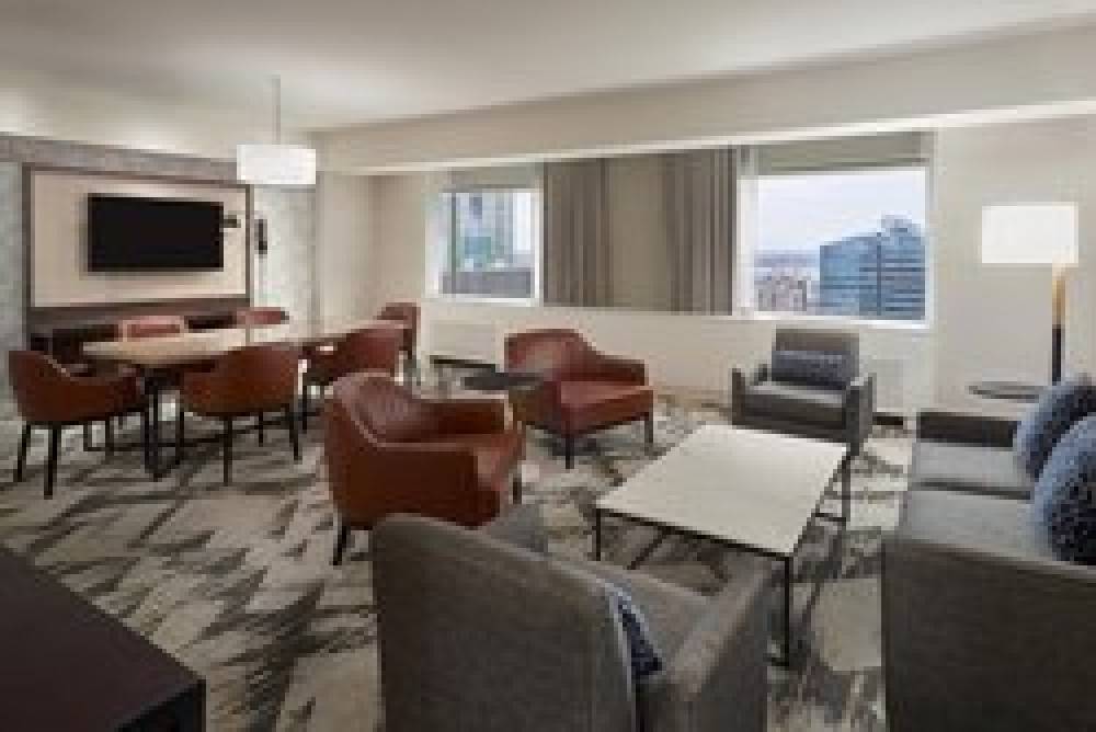 Le Centre Sheraton Montreal Hotel 9