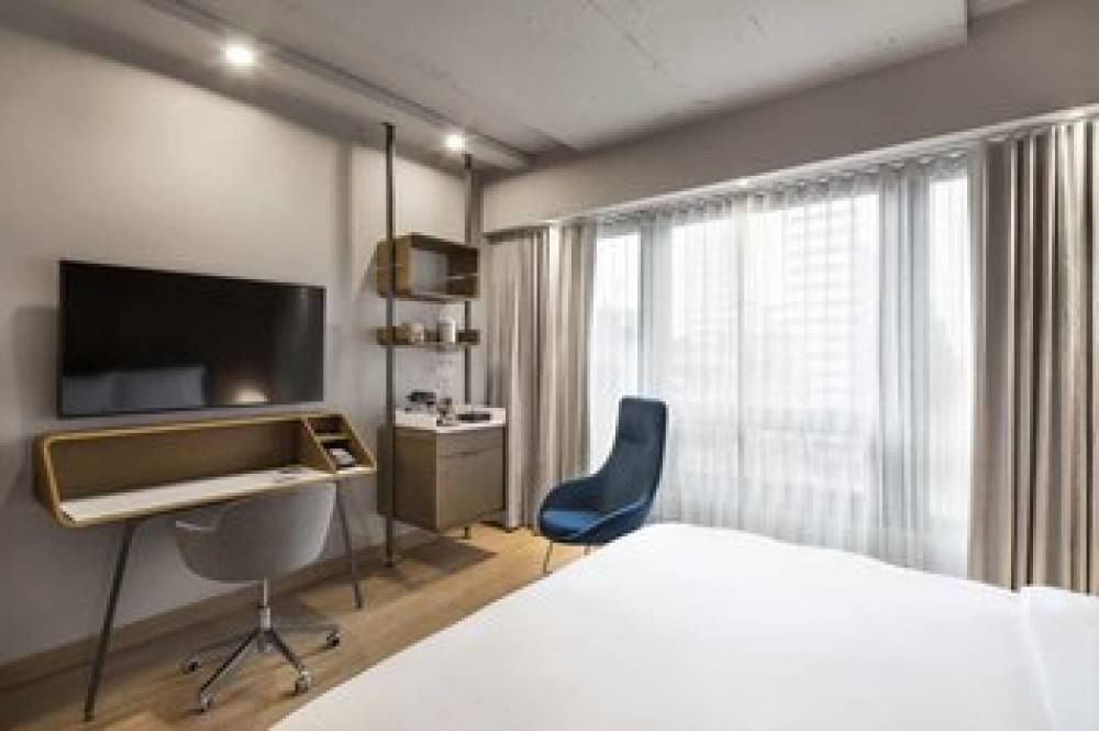 Le Germain Hotel Montreal 9