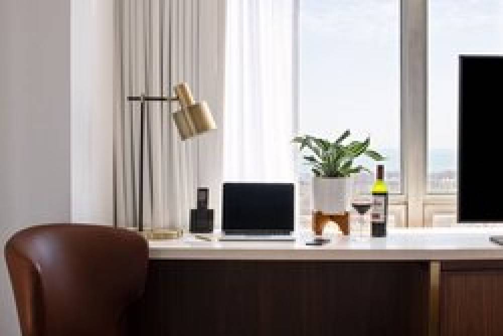 Le Meridien Essex Chicago 9