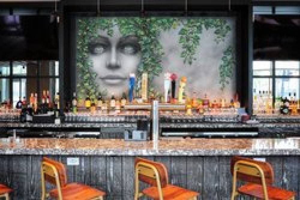 Le Meridien Essex Chicago 8