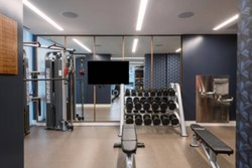 Le Meridien Essex Chicago 7