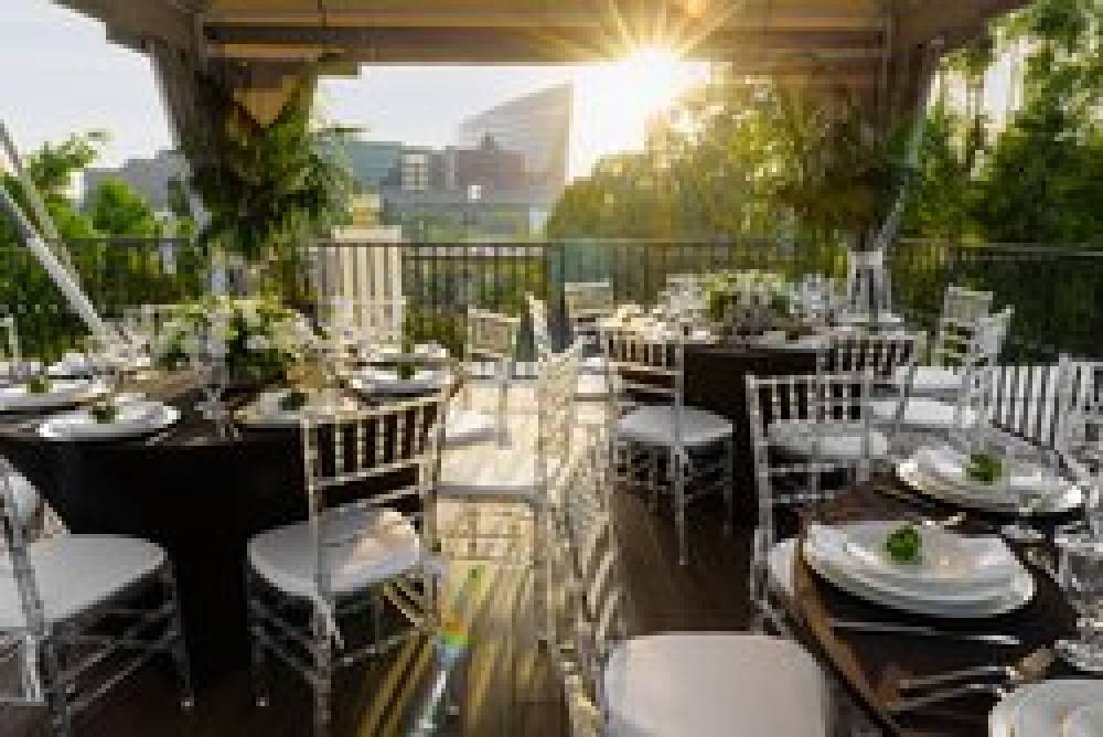 LE PARC SUITE HOTEL 8