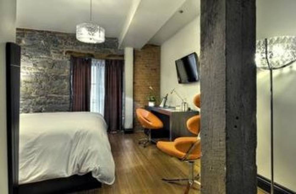 Le Petit Hotel 9