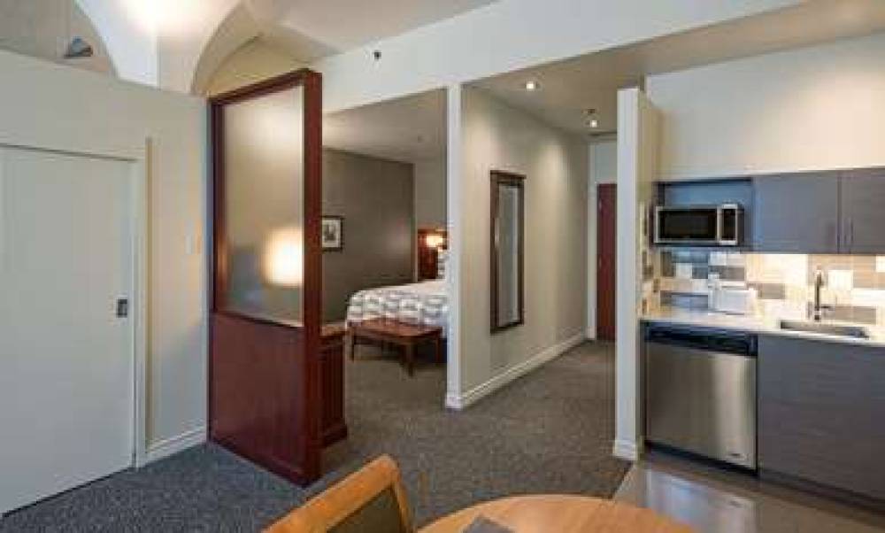 Le Square Phillips Hotel And Suites 6