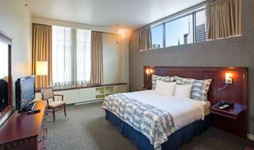Le Square Phillips Hotel And Suites 5