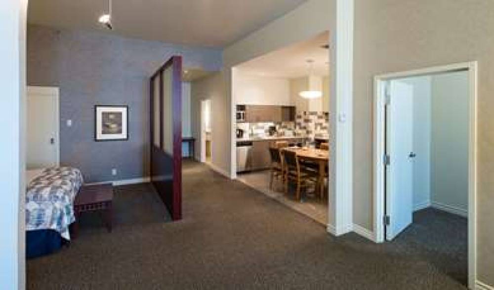 Le Square Phillips Hotel And Suites 2
