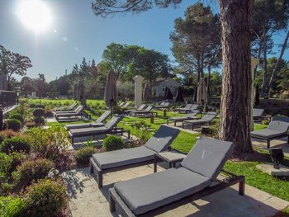 LE VALLON DE VALRUGUES AND SPA 7