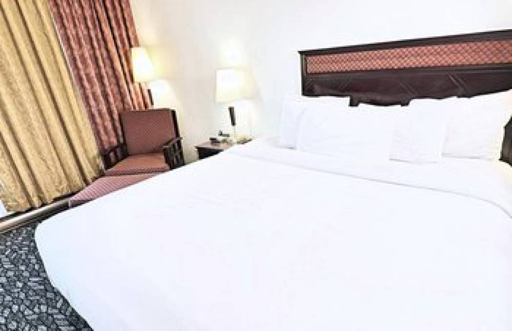 Lelux Hotel 2