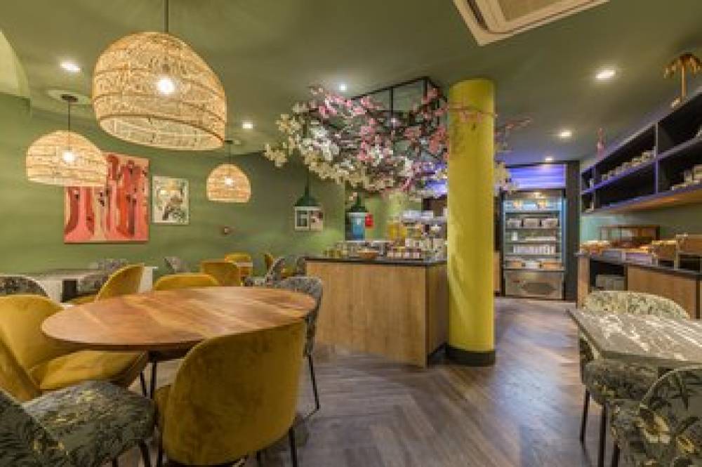Leonardo Hotel Antwerpen 5