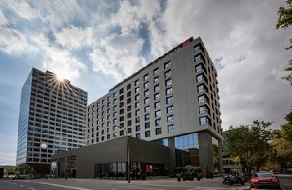 LEONARDO ROYAL HOTEL BARCELONA 1