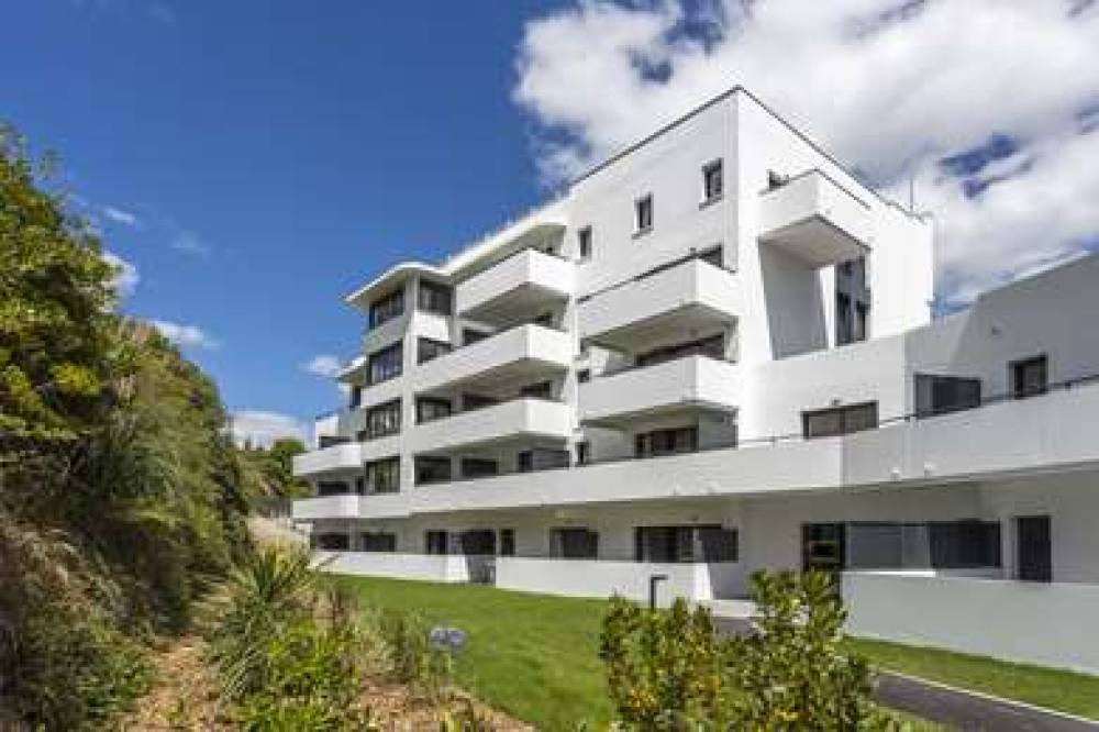 Les Hauts De Milady 4*