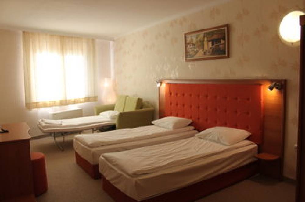 Light Hotel Sofia 3