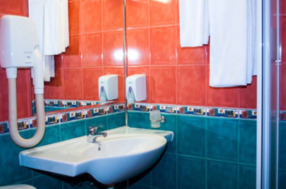 Light Hotel Sofia 4