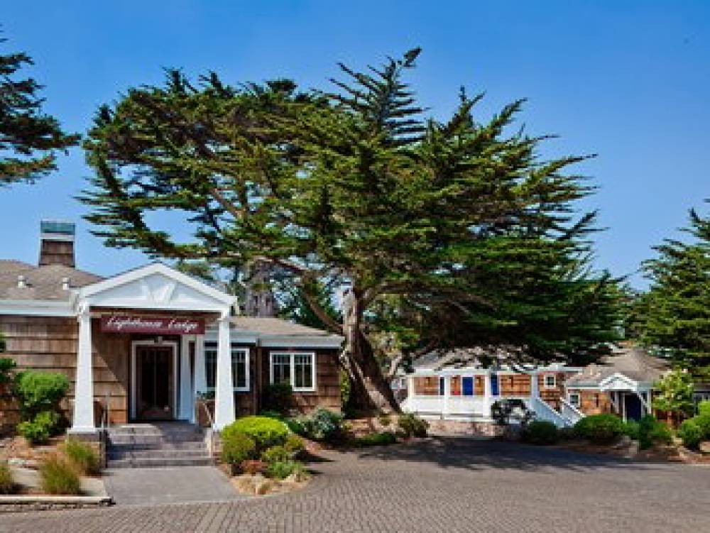 Lighthouse Lodge And Cottages
