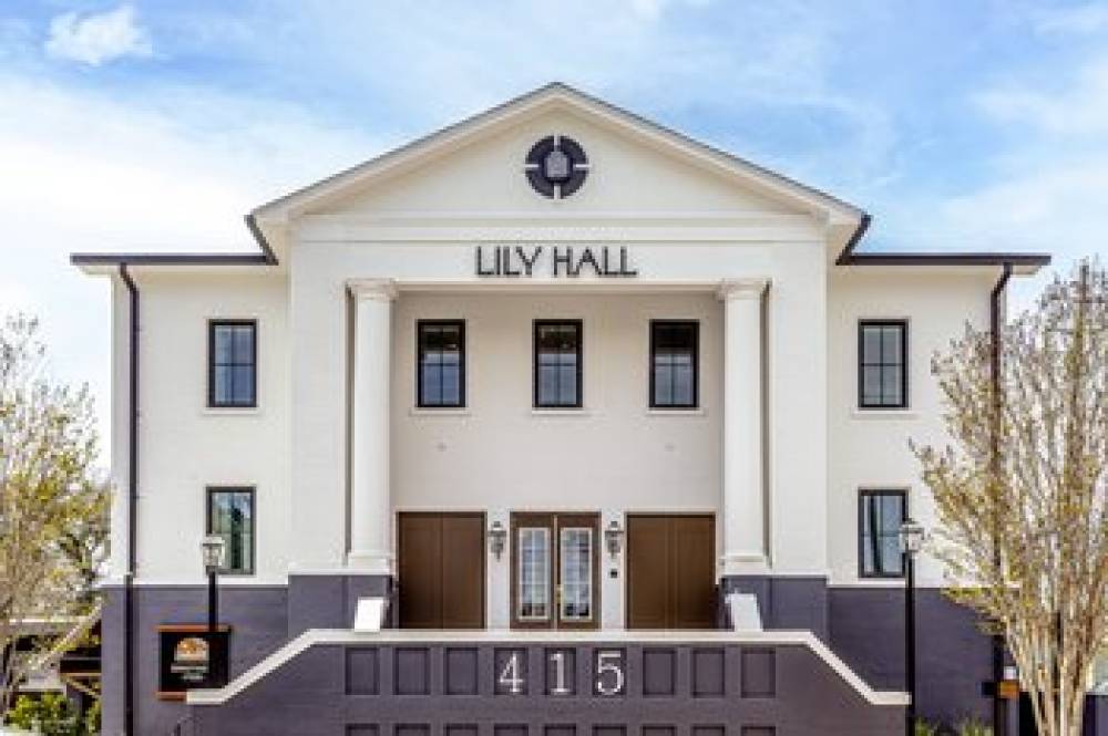 LILY HALL 6