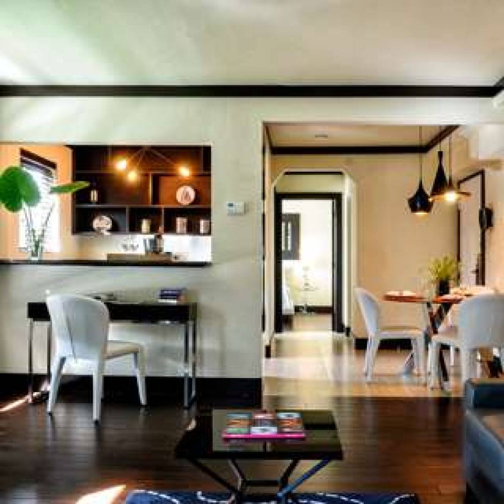LINCOLN ARMS SUITES 2