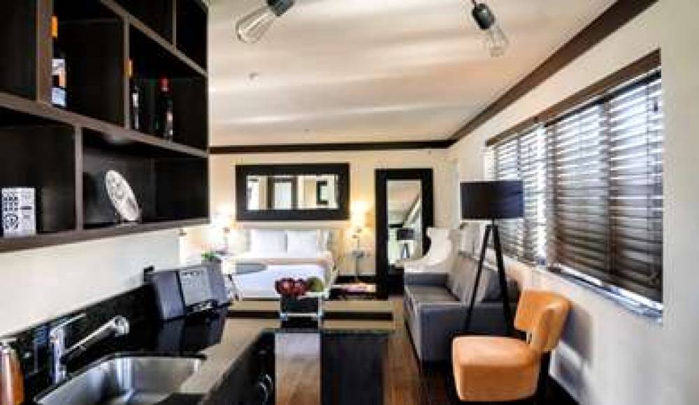 LINCOLN ARMS SUITES 10