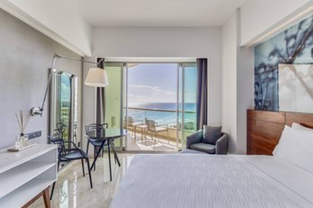 LIVE AQUA BEACH RESORT CANCUN 1
