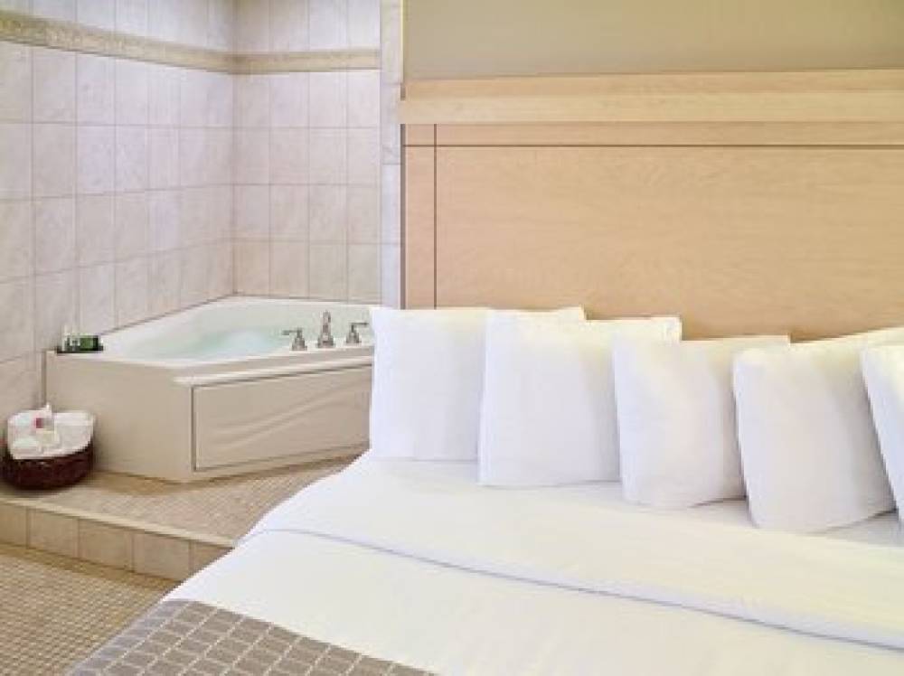 LIVINN HOTEL MINNEAPOLIS S BUR 7