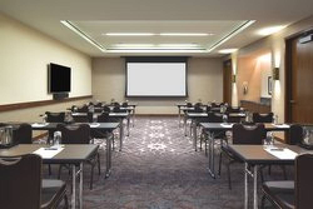LOEWS CHICAGO HOTEL 6