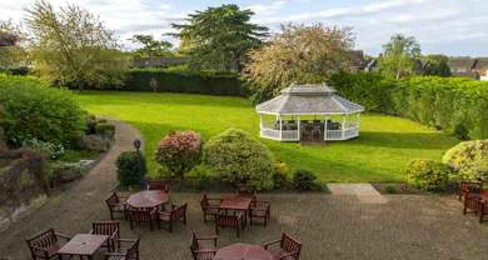 London Chigwell Prince Regent Hotel, BW Signature Collection 2