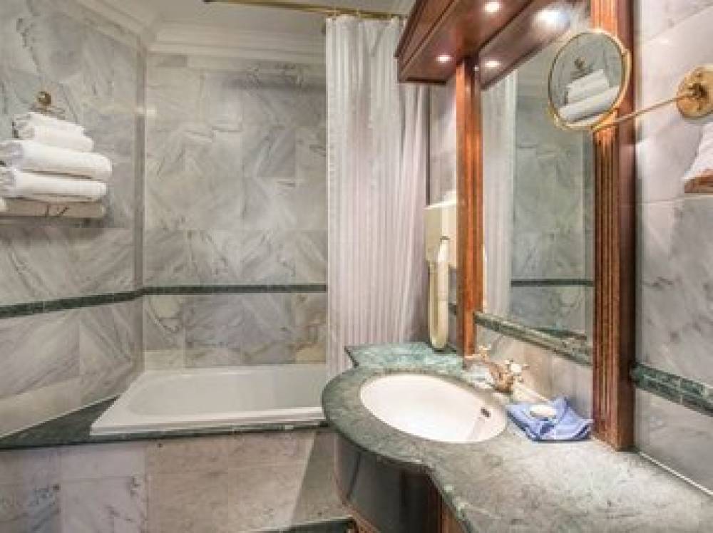 LONDON ELIZABETH HOTEL 3
