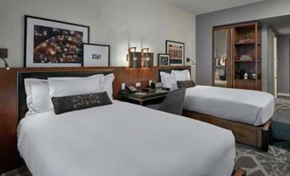 LONDONHOUSE CURIO BY HILTON 9
