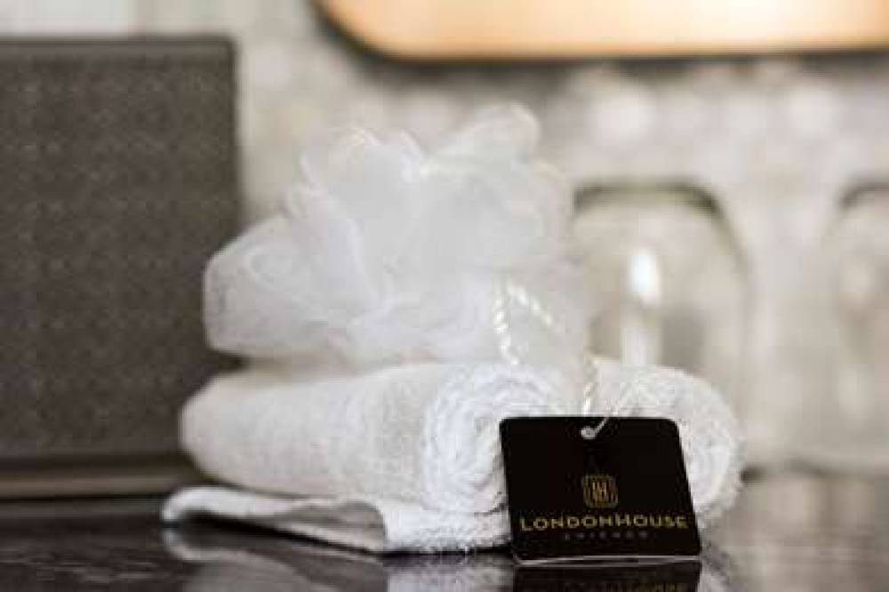 LONDONHOUSE CURIO BY HILTON 10
